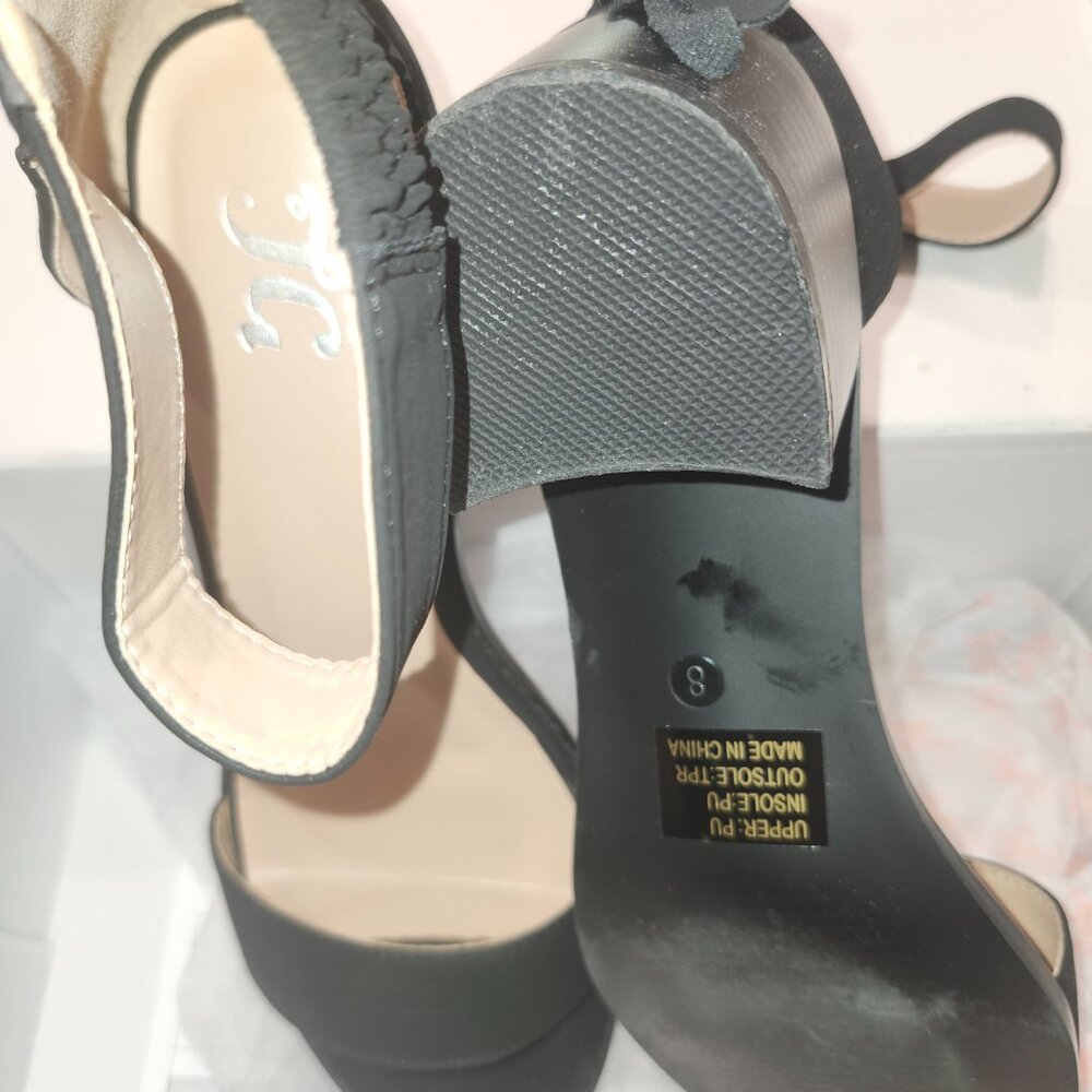 Heels - Picture 2 of 2